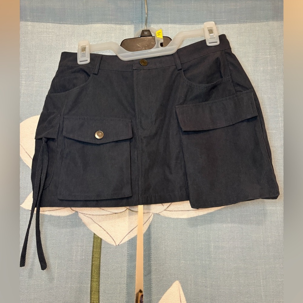 Fashion Nova Gray Skirt 🩶
